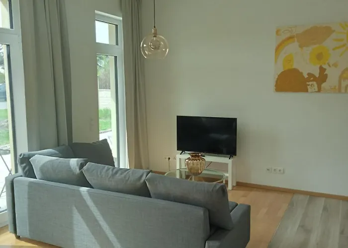 Appartamento Stadtgruen 1, Ruhiges Mit Terrasse Und Kostenlosem Parkplatz, Ideal Fuer Berlin-besucher