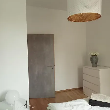 Stadtgruen 1, Ruhiges Mit Terrasse Und Kostenlosem Parkplatz, Ideal Fuer Berlin-besucher * Berlin