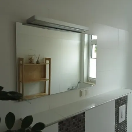 Stadtgruen 1, Ruhiges Mit Terrasse Und Kostenlosem Parkplatz, Ideal Fuer Berlin-besucher